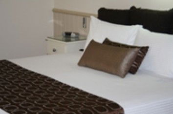 Comfort Inn & Suites Robertson Gardens - Yarra Valley Accommodation 1
