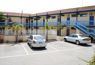 Lakes Central Hotel - Yarra Valley Accommodation