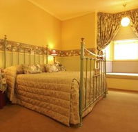 The Russell Hotel - Yarra Valley Accommodation