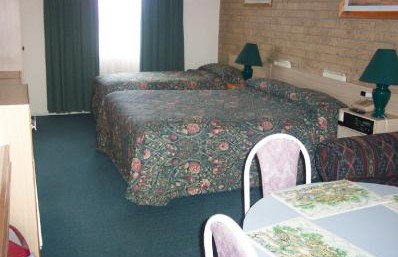 A Settlers Motor Inn - Yarra Valley Accommodation 1