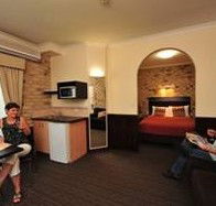 Highlander Motor Inn And Apartments - Yarra Valley Accommodation