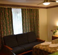 Palms Bed and Breakfast - Yarra Valley Accommodation