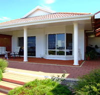 Close Encounters Bed and Breakfast - Yarra Valley Accommodation