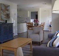 Saltaire Yellow - Yarra Valley Accommodation