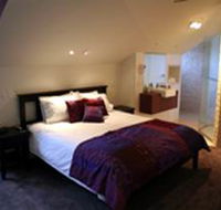 Merlot  Verdelho - Yarra Valley Accommodation