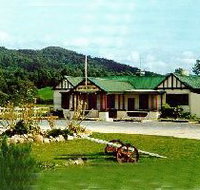 Pub in the Paddock - Yarra Valley Accommodation