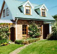 Conmel Cottage - Yarra Valley Accommodation