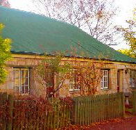 Colonial Cottages of Ross - Captain Samuels Cottage - Yarra Valley Accommodation