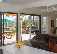 Lakeview Cottage - Yarra Valley Accommodation