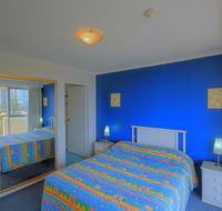 Surfers Beachside Holiday Apartments - Yarra Valley Accommodation