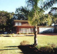 Seaview Holiday Apartments - Yarra Valley Accommodation