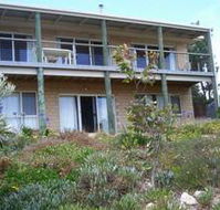 The Dog And Cockle Beach House - Yarra Valley Accommodation