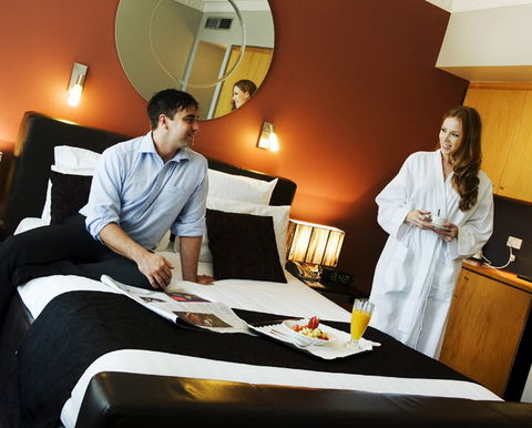 The Clarendon Hotel - Yarra Valley Accommodation 2