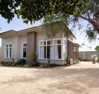 Driftwood Beach Cottage - Yarra Valley Accommodation