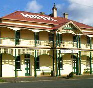 Branxholm Hotel - Yarra Valley Accommodation