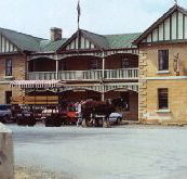 Man-o-ross Hotel - Yarra Valley Accommodation