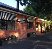 Moyhu Hotel - Yarra Valley Accommodation