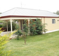 Gumtrees Cottage - Yarra Valley Accommodation