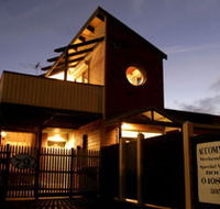 Black Dolphin Luxury Accommodation - Yarra Valley Accommodation