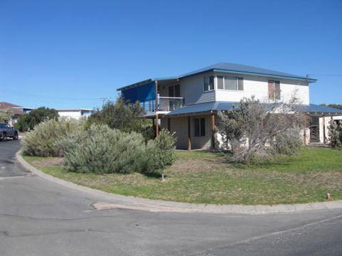 Lancelin Beach Breaks Holiday Accommodation - Yarra Valley Accommodation 1