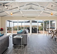 Coral Sands Luxury Beach House - Yarra Valley Accommodation