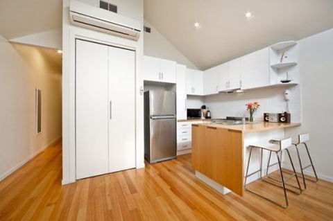 Port Melbourn Cottage - Stay Innercity - Yarra Valley Accommodation 1