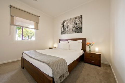 Port Melbourn Cottage - Stay Innercity - Yarra Valley Accommodation 4