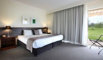 Harrigan's Irish Pub & Accommodation - Yarra Valley Accommodation 1