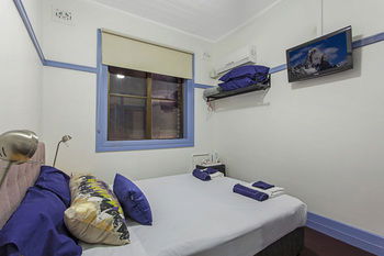 Commonwealth Hotel Newcastle - Yarra Valley Accommodation 1