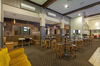 Commonwealth Hotel Newcastle - Yarra Valley Accommodation 9