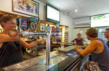 Commonwealth Hotel Newcastle - Yarra Valley Accommodation 10