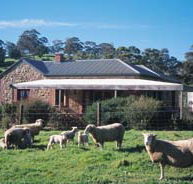 Amanda Stichbury Cottage - Yarra Valley Accommodation