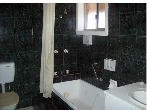 Cobar Motor Inn - Yarra Valley Accommodation 2