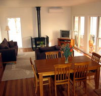 Strath Valley View B and B - Yarra Valley Accommodation