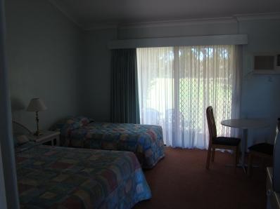 Airlie House Motor Inn - Yarra Valley Accommodation 2
