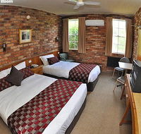Log Cabin - Yarra Valley Accommodation