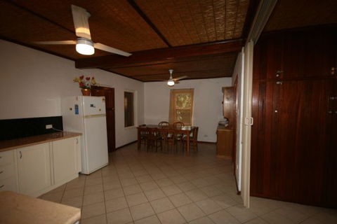 LJ Hooker Goolwa Holiday Rentals - 42 Underwood Avenue, Goolwa Beach - Yarra Valley Accommodation 25