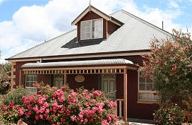Swansea Cottages  Motel Suites - Yarra Valley Accommodation