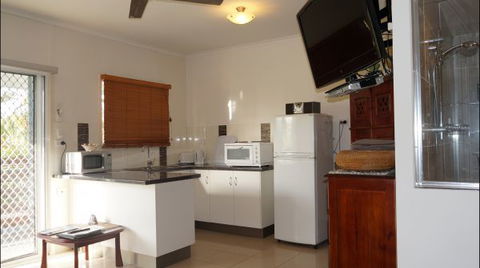 La Solana Holiday Apartments  - Mackay - Yarra Valley Accommodation 5