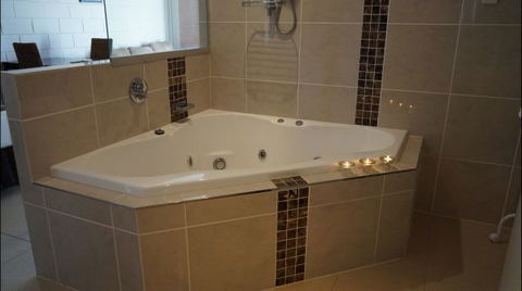 La Solana Holiday Apartments  - Mackay - Yarra Valley Accommodation 8