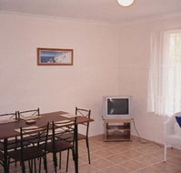 JJ's Holiday Cottages - Butler Street - Yarra Valley Accommodation