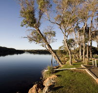 Molloy Caravan Park - Yarra Valley Accommodation