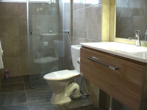 Colac Mid City Motor Inn - Yarra Valley Accommodation 1