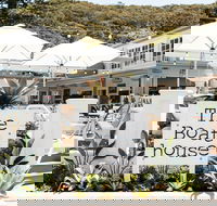 The Boathouse Hotel Patonga - Yarra Valley Accommodation