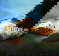 The Lonsdale Palms - Yarra Valley Accommodation