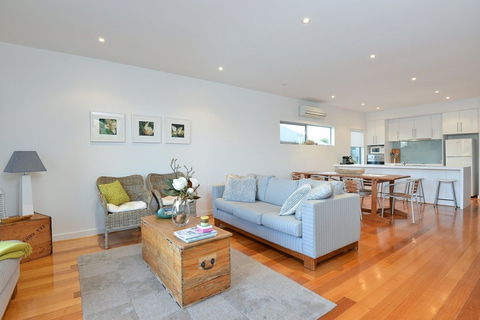 Alexander By The Sea - Yarra Valley Accommodation 1