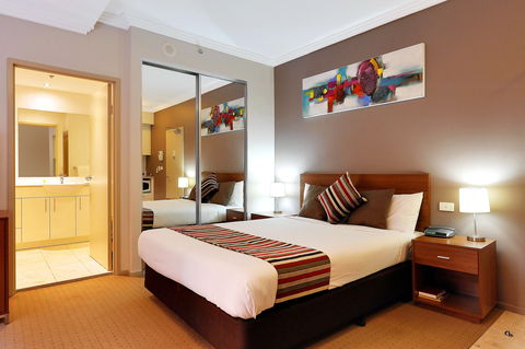 APX Darling Harbour - Yarra Valley Accommodation 0