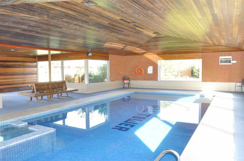Bell Tower Inn - Yarra Valley Accommodation 1