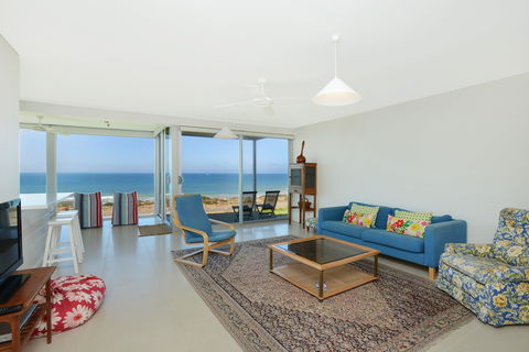Chiton On The Rocks - Breathtaking Panoramic Coastal Views - Yarra Valley Accommodation 2