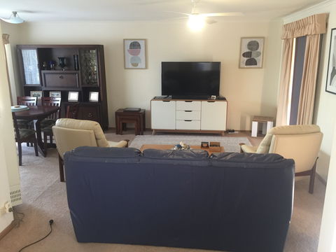 Citrus House Warrnambool - Yarra Valley Accommodation 2